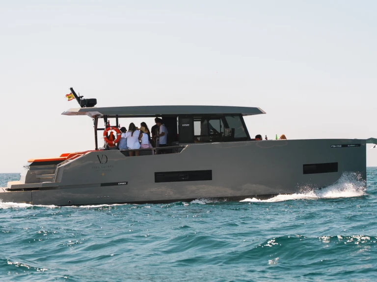 Alquiler Puerto De Barbate - De Antonio D50 Coupe en SamBoat