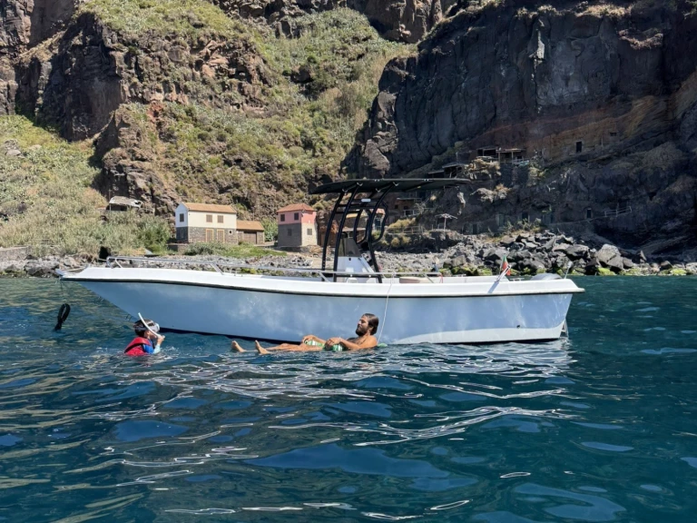 Alquiler de embarcaciones Meta Boats 650 Open enPorto do Funchal en Samboat