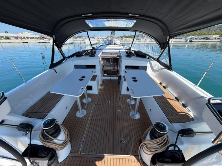 Alquiler de Velero, con o sin patrón Jeanneau Sukošan