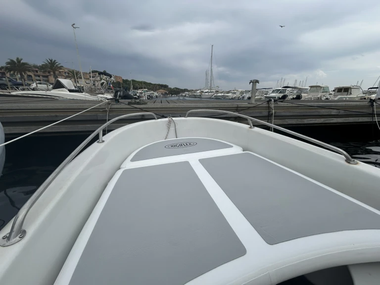 Alquiler de embarcaciones Jeanneau Cap 400 Console enSix-Fours-les-Plages en Samboat