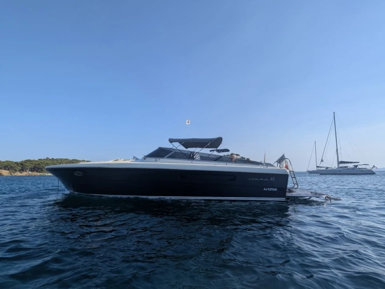 Alquiler de embarcaciones Itama 40 enPort Grimaud en Samboat