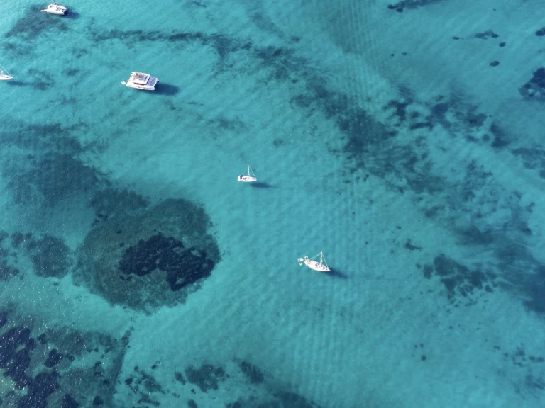 Velero para alquilar Porto San Paolo al mejor precio
