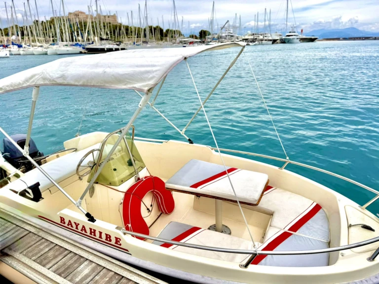 Lancha para alquilar Antibes al mejor precio