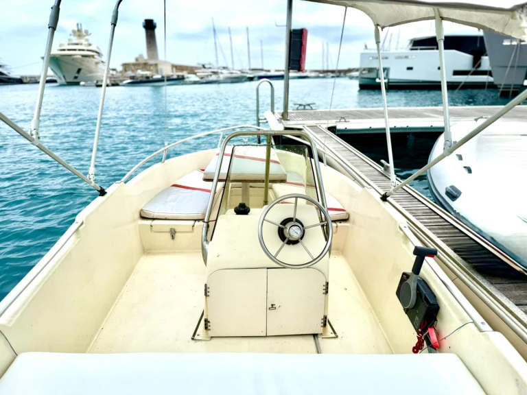 Ultramar Ultra 405 de alquiler a Antibes