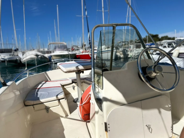 Alquiler de barcos Antibes barato de Ultra 405