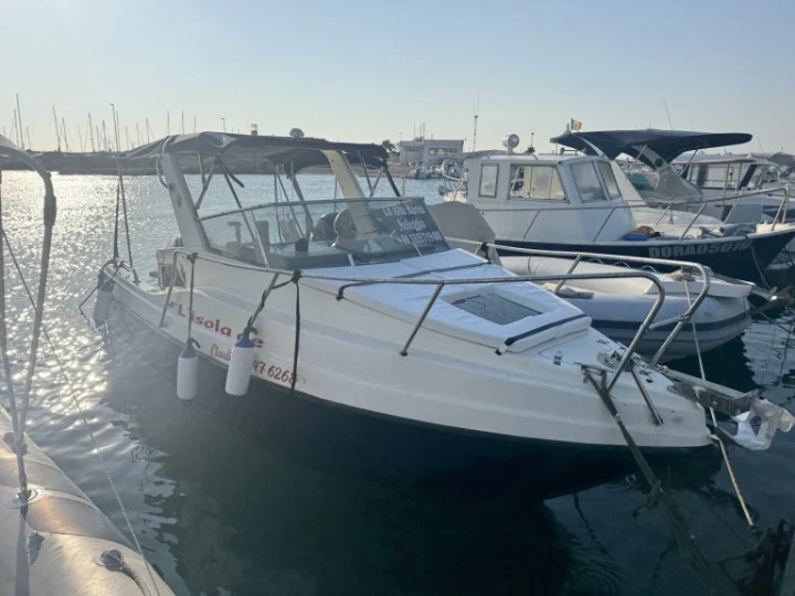 Alquiler de embarcaciones Murena Murena 599 enMarina di San Foca en Samboat