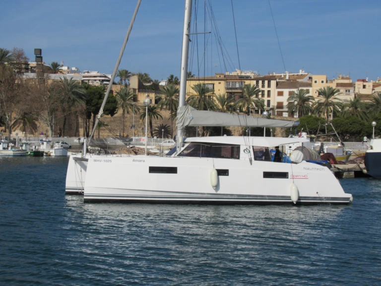 Catamarán para alquilar Port-Saint-Louis-du-Rhône al mejor precio