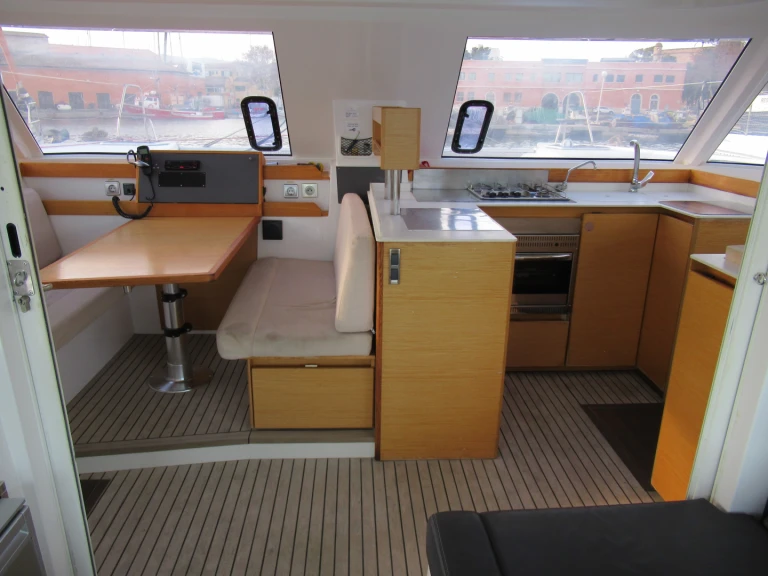 Alquiler Catamarán Nautitech con o sin  título de navegación