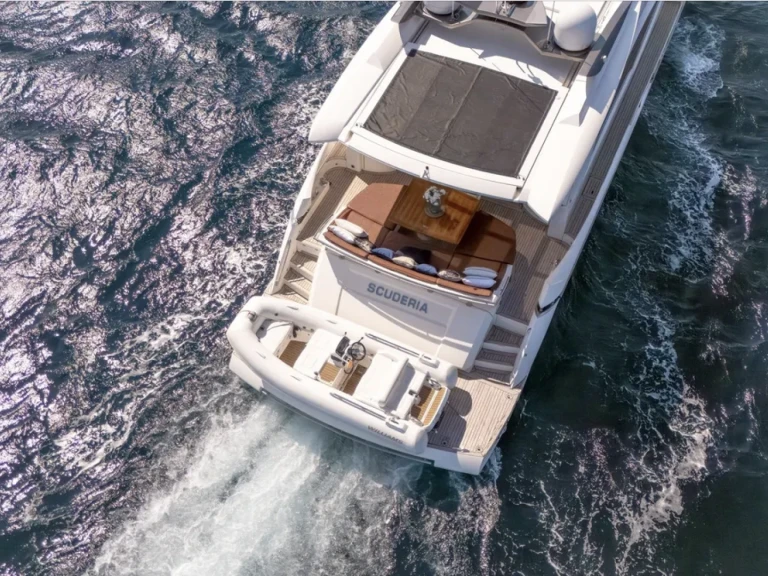 Alquiler de embarcaciones Absolute Absolute 70 STY enGolfe de Saint-Tropez en Samboat