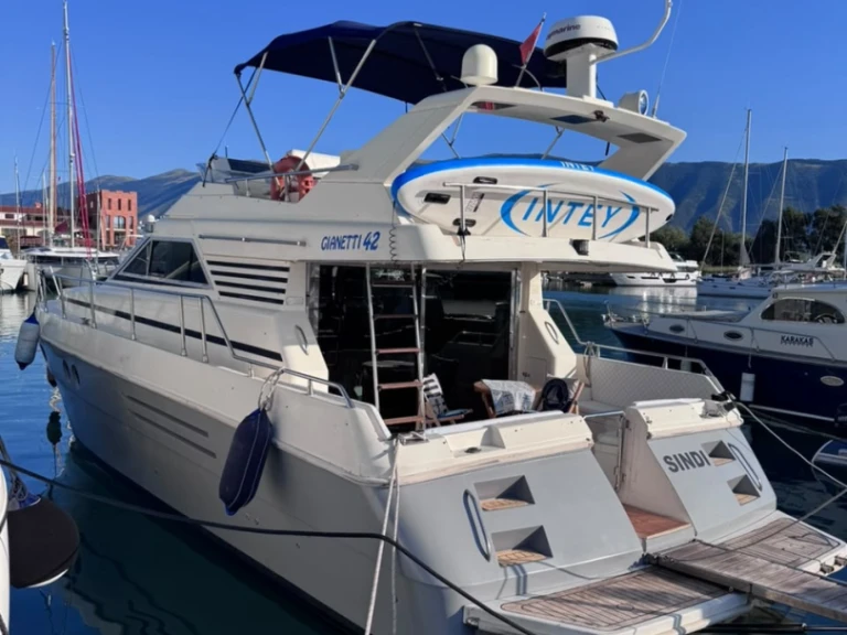 Alquiler Lancha en Rrethi i Vlorës - Ferretti Altura 39