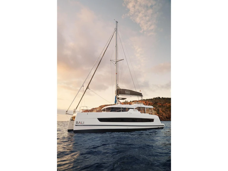 Alquiler Catamarán Bali con o sin  título de navegación