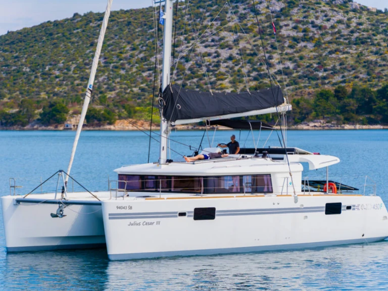 Alquiler de embarcaciones Lagoon Lagoon 450 F enRogoznica en Samboat
