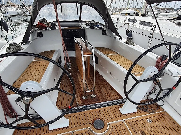 Alquiler de barcos Biograd na Moru barato de Dehler 38