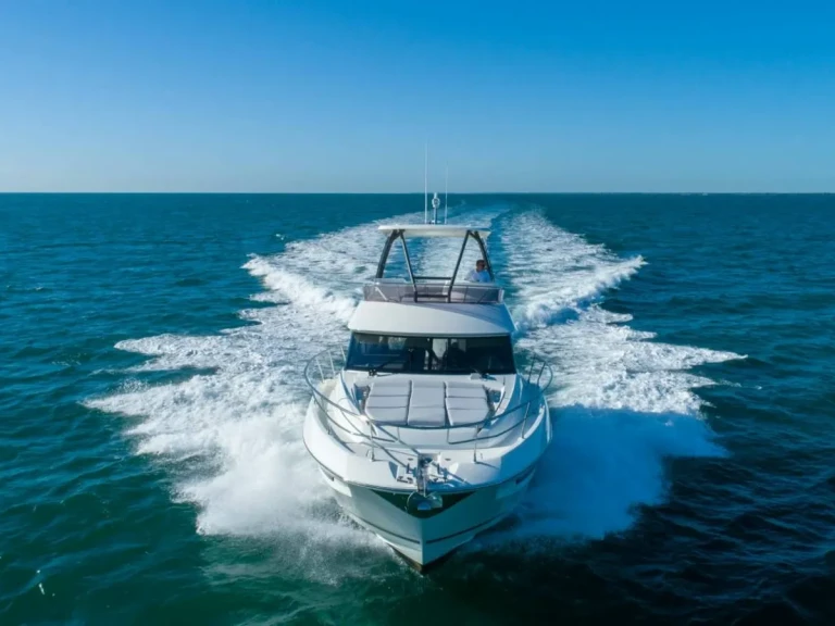 Alquiler de Lancha, con o sin patrón Sunseeker Zanzíbar