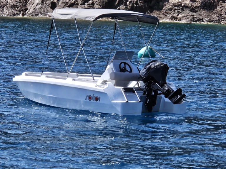 Alquiler de embarcaciones ROTO 450s Family enSerriera en Samboat