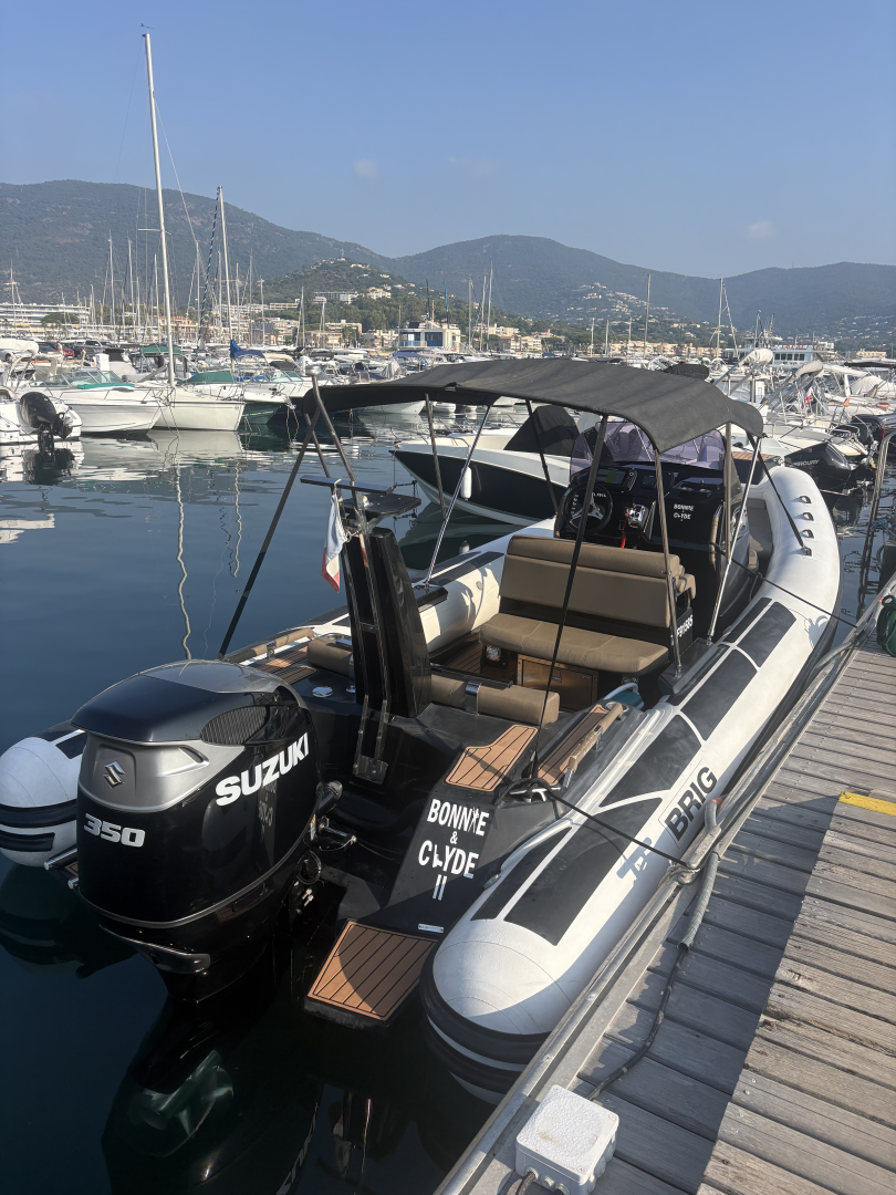 Alquiler de embarcaciones Brig Eagle 8 enCavalaire-sur-Mer en Samboat