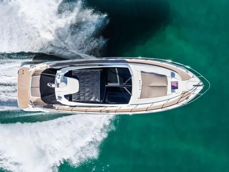 Azimut Atlantis 48 de alquiler a City of Cape Town
