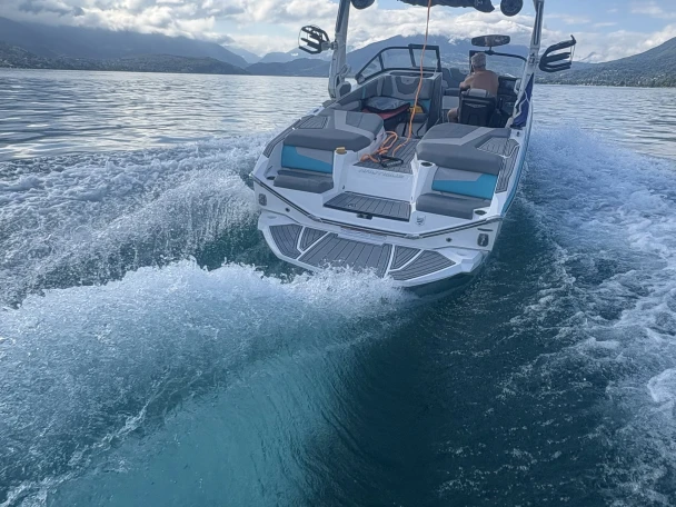 Alquiler de embarcaciones Nautique Correct Craft g21 enAnnecy en Samboat