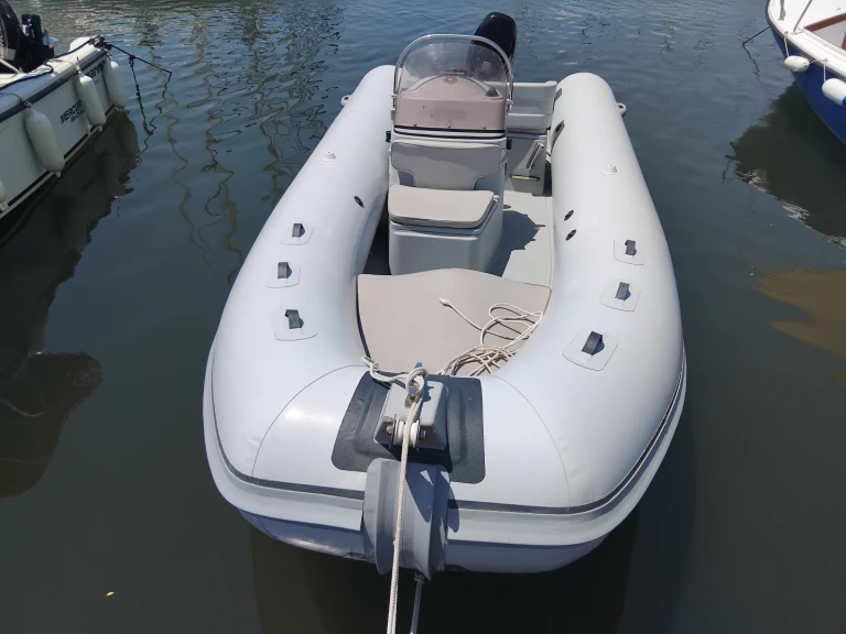 Alquiler de embarcaciones Joker Boat Coaster 515 enCagliari en Samboat