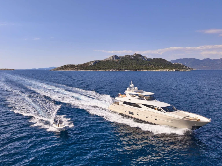 Alquiler de embarcaciones Falcon STAR LINK enAtenas en Samboat
