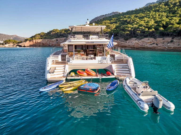 Alquiler de Yate de lujo, con o sin patrón Fountaine Pajot Atenas