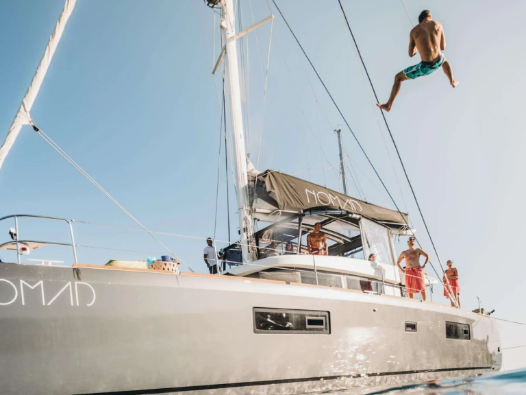 Alquiler de embarcaciones Lagoon NOMAD enGrecia en Samboat