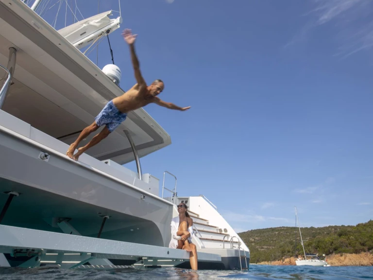 Alquiler de Yate de lujo, con o sin patrón Fountaine Pajot Atenas