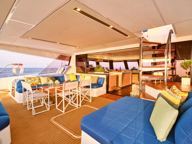 Fountaine Pajot APHAEA de alquiler a Atenas