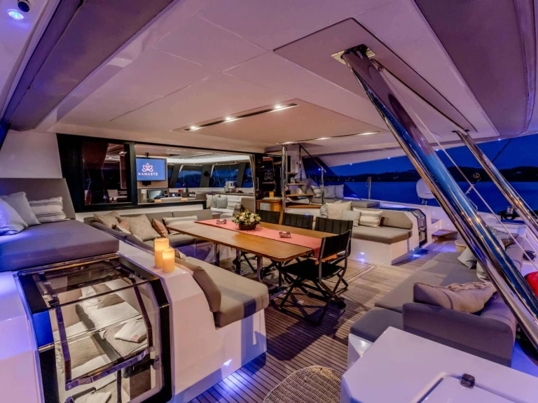 Fountaine Pajot NAMASTE (SAMANA) de alquiler a Atenas