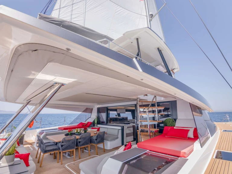 Alquiler Yate de lujo Fountaine Pajot con o sin  título de navegación