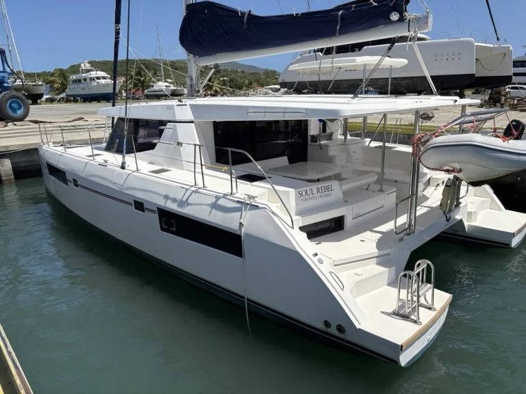 Leopard Catamarans / Robertson & Caine Leopard 45 de alquiler a Parish of Saint George