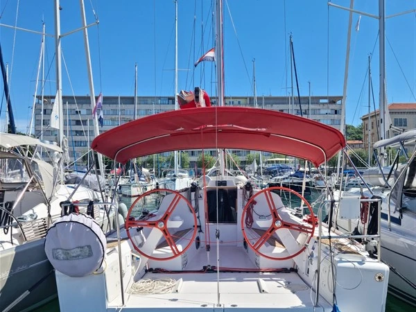 Alquiler Velero Elan con o sin  título de navegación