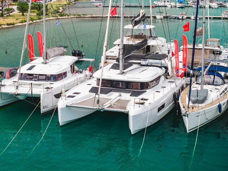 Alquiler de Catamarán, con o sin patrón Lagoon Benítses