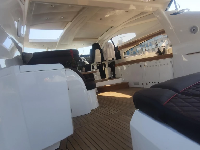Yate de lujo para alquilar Barcelona al mejor precio