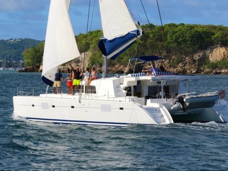 Alquiler de Catamarán, con o sin patrón Lagoon Le Marin