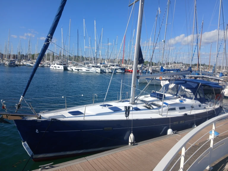 Velero para alquilar Arzal al mejor precio