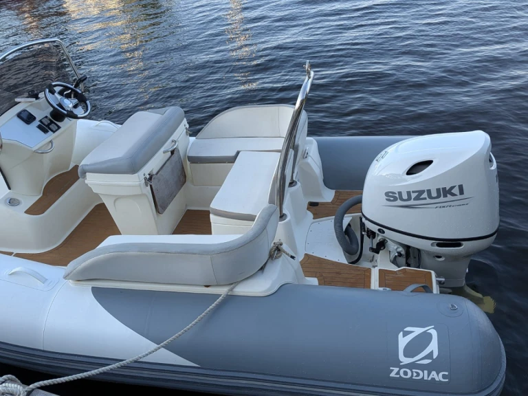 Alquiler de embarcaciones Zodiac N-ZO 600 enLacanau en Samboat