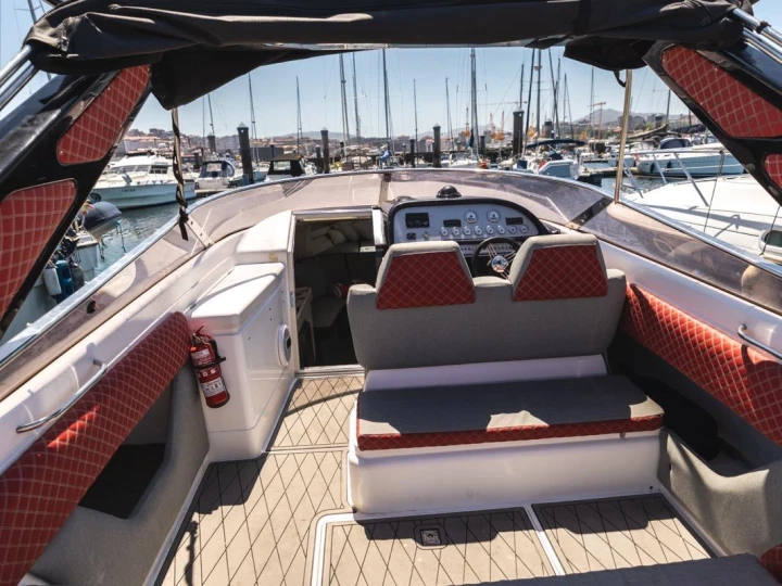 Alquiler de barcos Vigo barato de Tomahawk 37