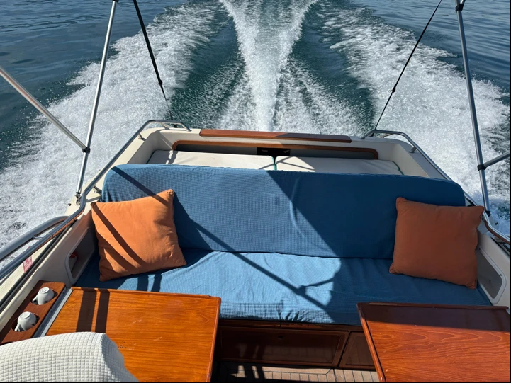 Alquiler Ginebra (District) - Windy 7500 en SamBoat