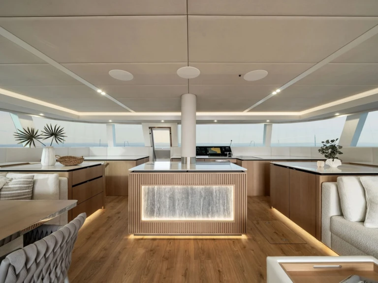 Alquiler de barcos Olbia barato de Sunreef 70