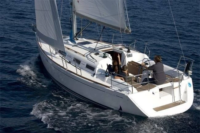 Velero para alquilar Ajaccio al mejor precio