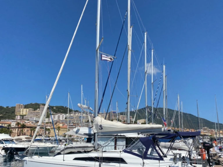 Alquiler de embarcaciones Bénéteau Oceanis 30.1 enAjaccio en Samboat