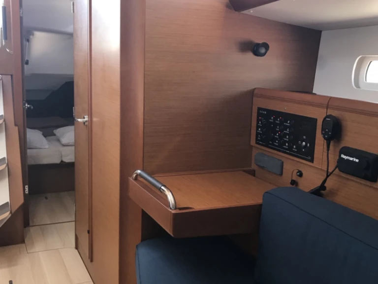 Alquiler de Jeanneau Sun Odyssey 389 en Ajaccio