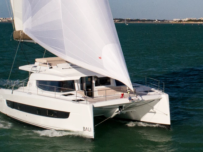 Catamarán para alquilar Ajaccio al mejor precio