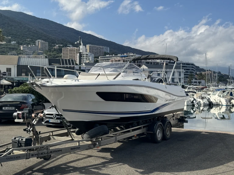 Alquiler de barcos Bastia barato de Cap Camarat 7.5 WA Serie 2
