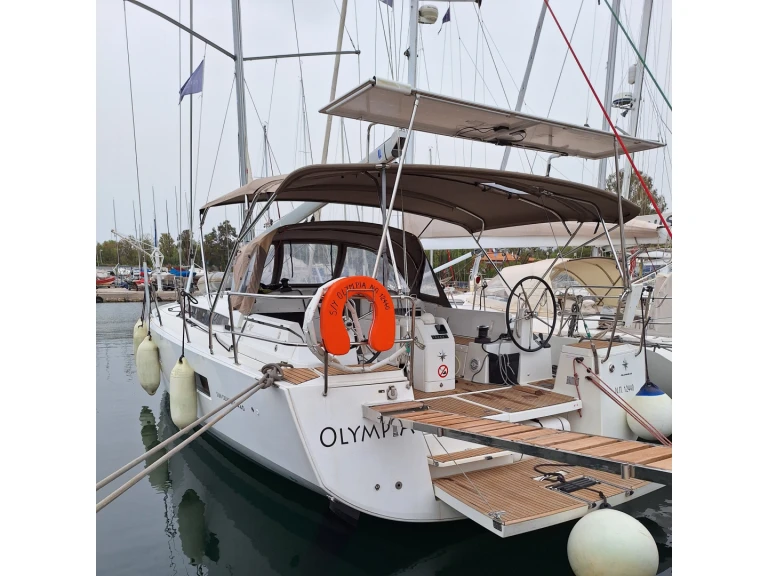 Alquiler Velero Jeanneau con o sin  título de navegación