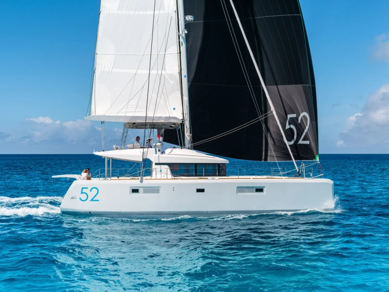 Alquiler de Catamarán, con o sin patrón Lagoon Pomer