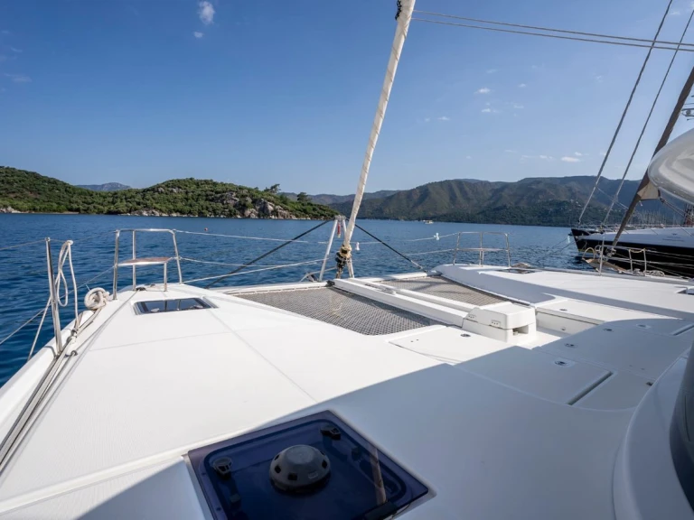 Alquiler de barcos Marmaris barato de Lagoon 46