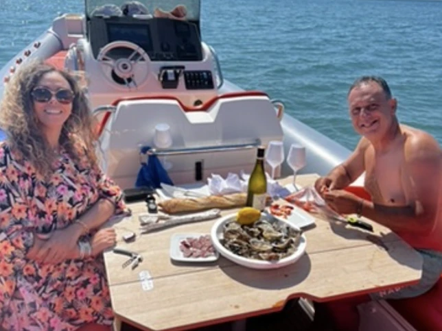 Alquiler de Neumática, con o sin patrón Nuova Jolly Port-Camargue