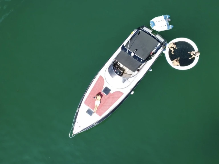 Alquiler Lancha Sunseeker con o sin  título de navegación